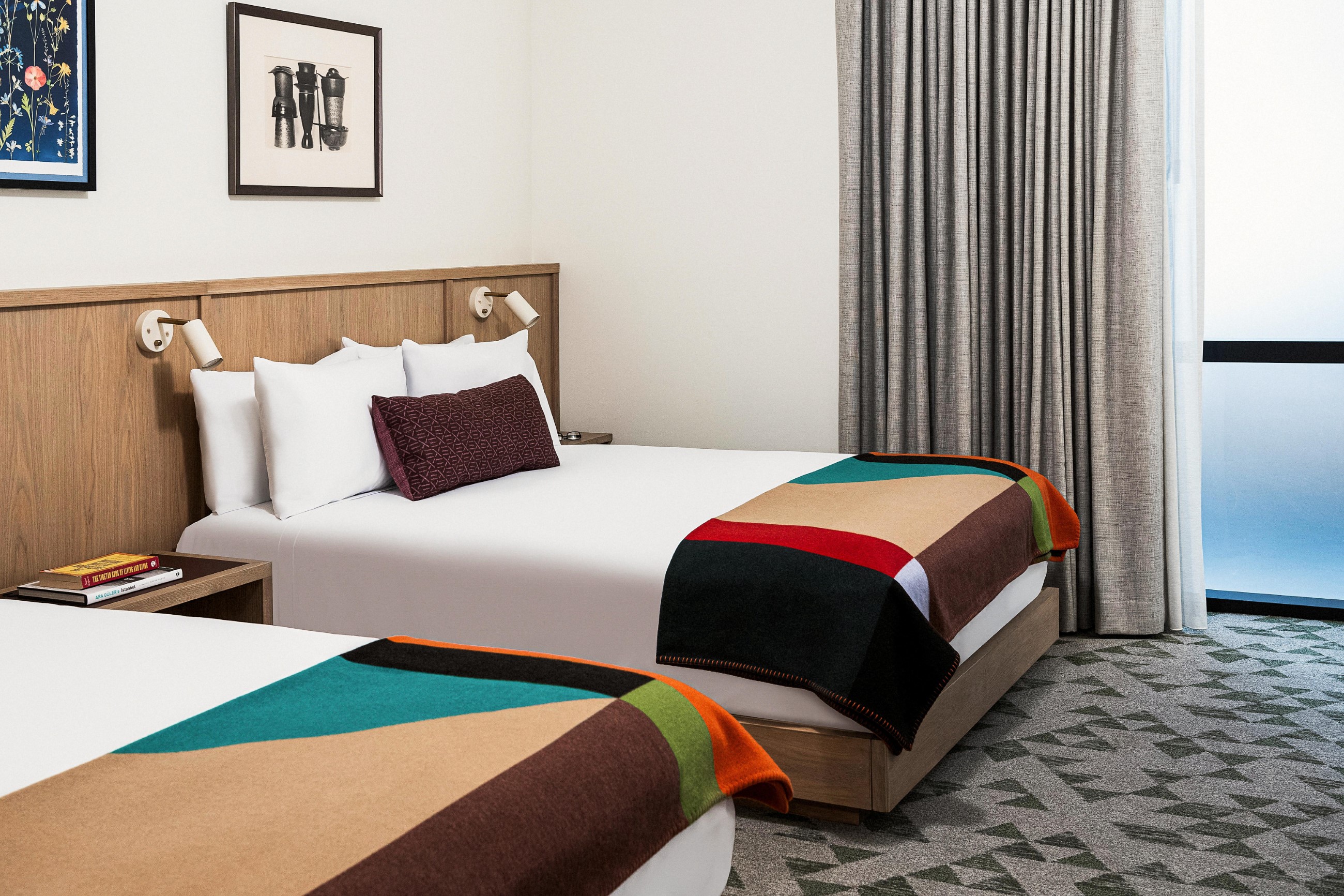 Double queen guest room