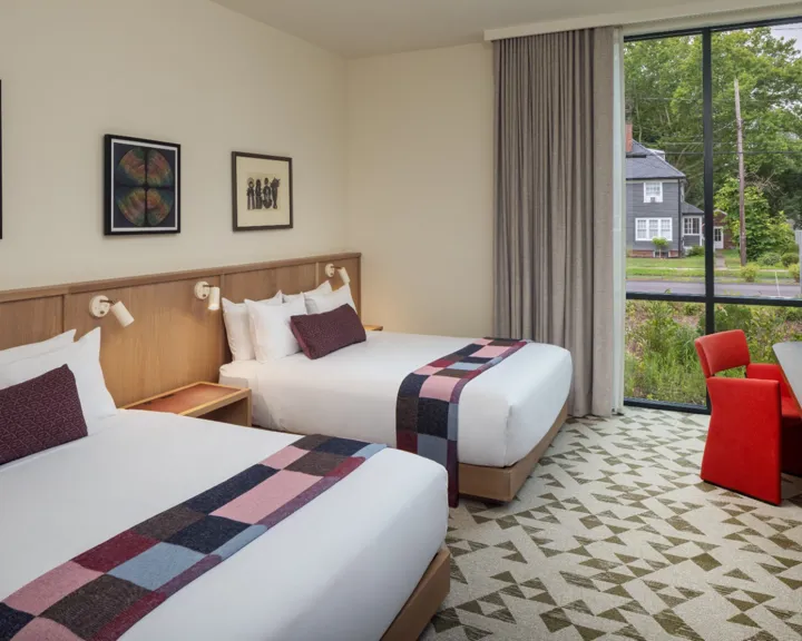 Heartwood Standard Double Queen Room