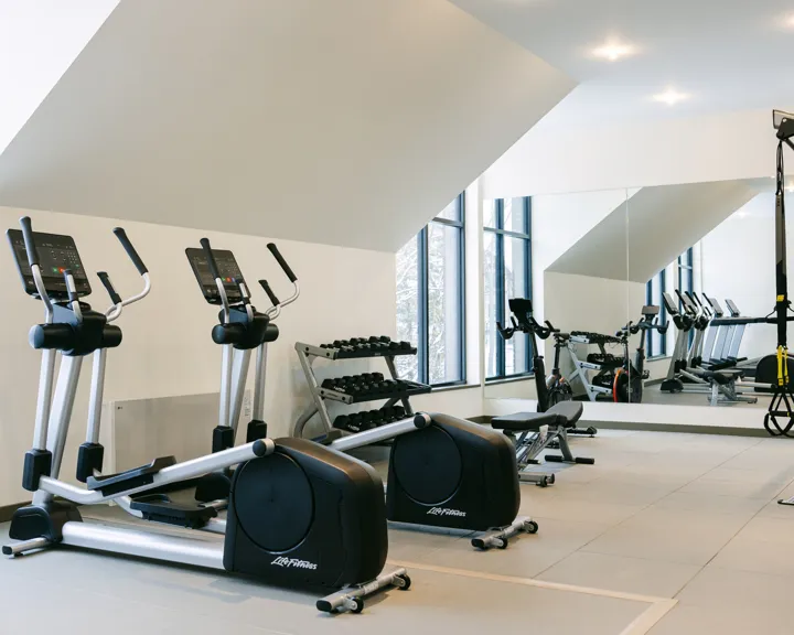 Carli Lynch Heartwood 055