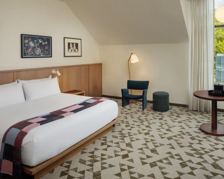 Heartwood Accessible Standard King Room